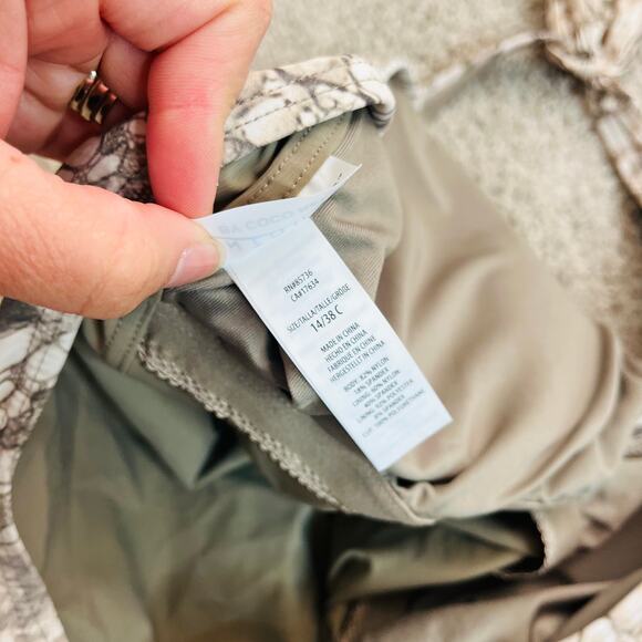 Coco Reef Contours Crocodile Twist Shaping One-Piece Swimsuit - Picture 6 of 7